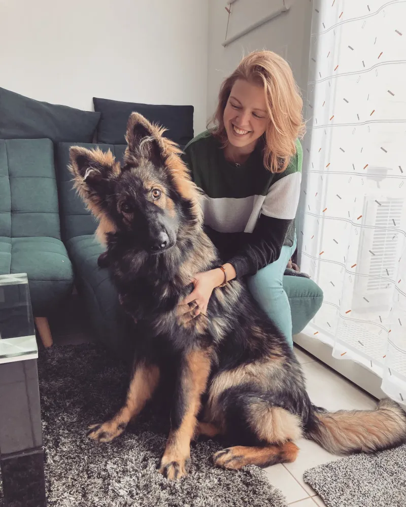 Alicia éducatrice canine
